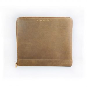 wallet Joslyn