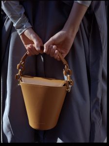 Berthelotti woman fashion tophandle Margot leather Tan bucket bag