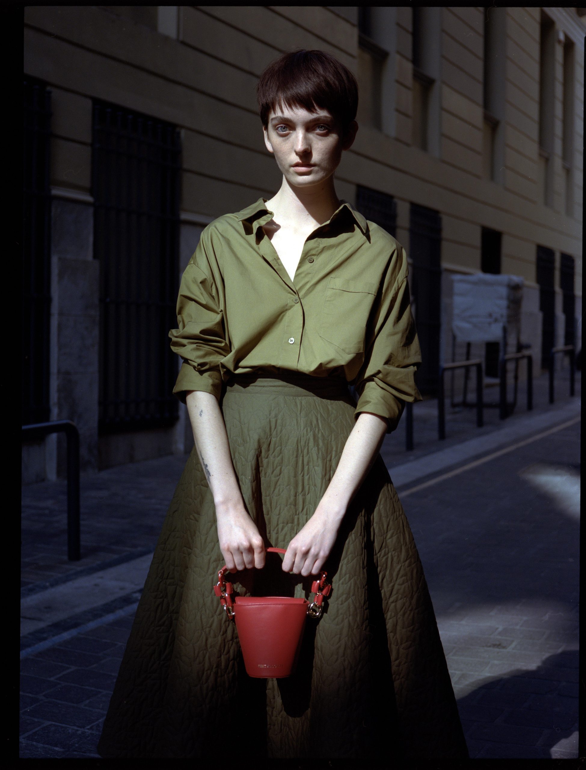 Berthelotti fuchsia small Margot Bucket bag woman style fashion mini leather