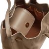 Lilly - Image 3